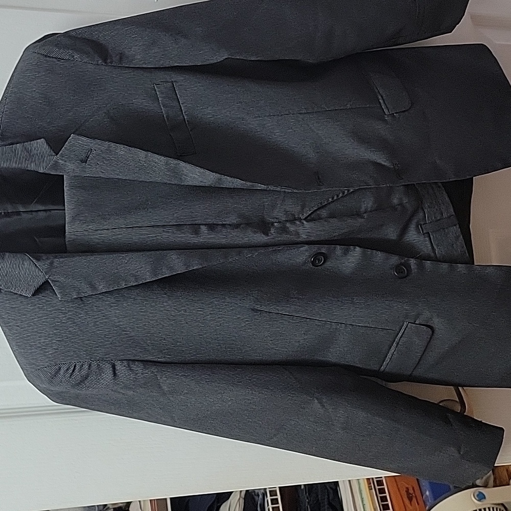 Young MENMen's Gray Pinstripe Suit